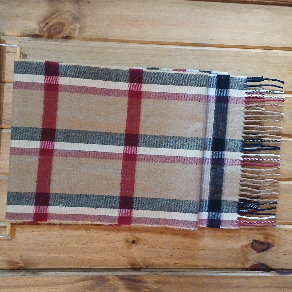 Bass Fringed Scarf - Picture 4 of 4